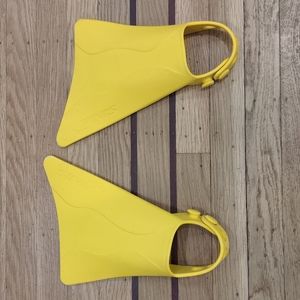 Finis Fishtail 2 adjustable fins size US junior 6-11 ( EU junior 22-29)